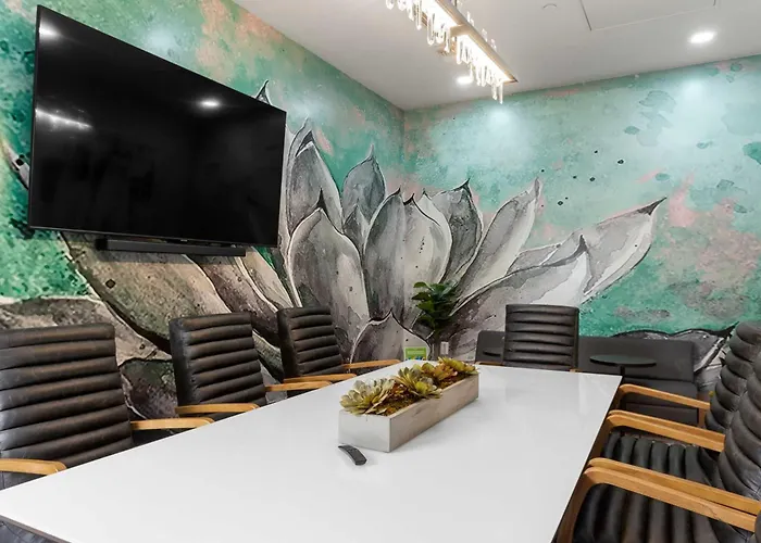 Cozysuites By The Stadium W Pool 25 Apartment *