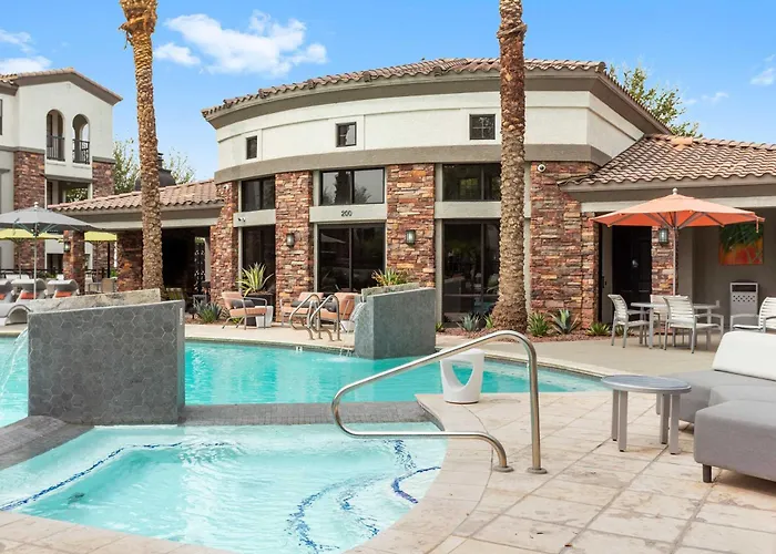 Apartment Cozysuites By The Stadium W Pool 25 *