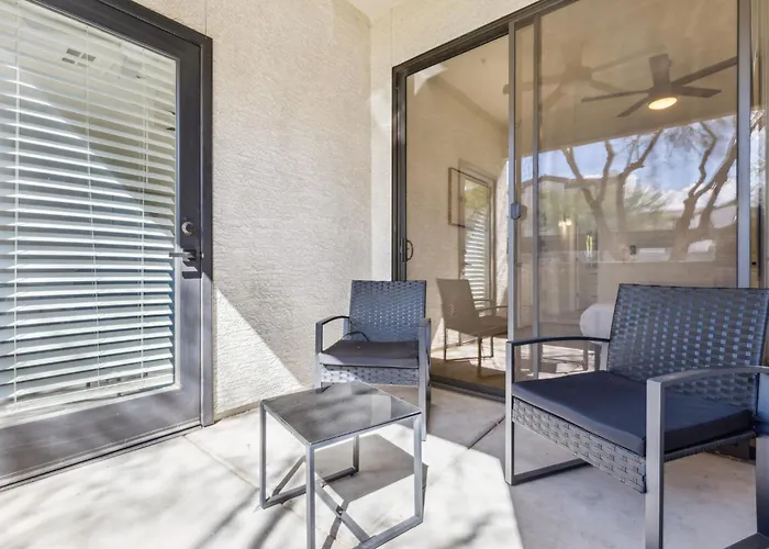 Cozysuites By The Stadium W Pool 25 *