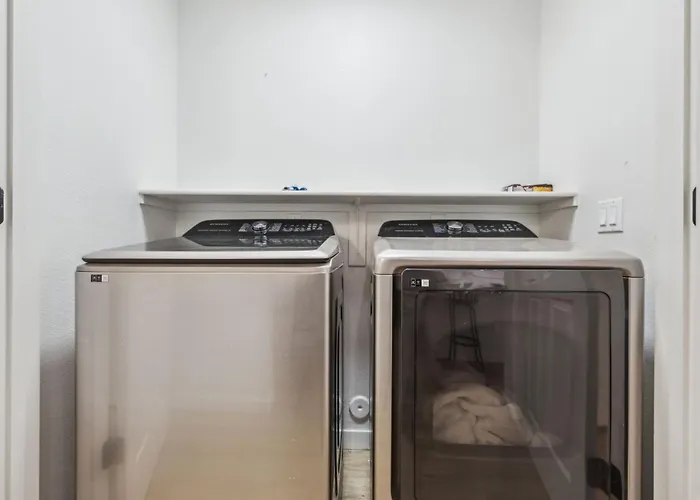 Cozysuites By The Stadium W Pool 25 Apartment *